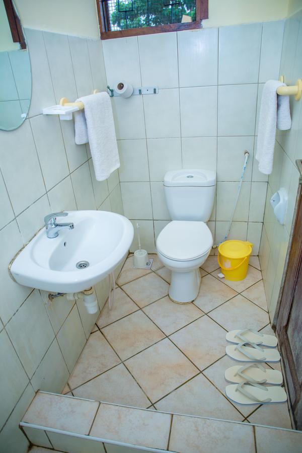 Saadani Tourist Center - Hostel 达累斯萨拉姆 外观 照片